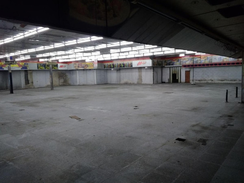 Imagen 5 de 15 de Super Local Ex Casa Tia. 1450 M2 En Pb. Frente A La Estacion De Quilmes.