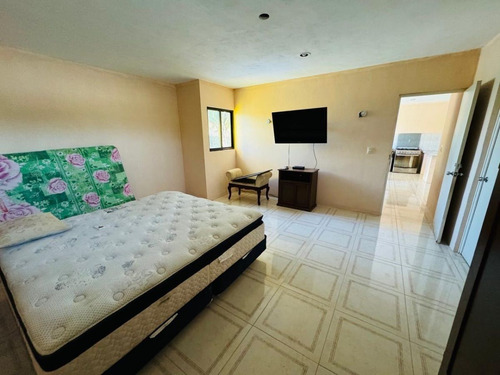 Casa De Una Planta En Venta Ubicada En Carretera Chicxulub Puerto.
