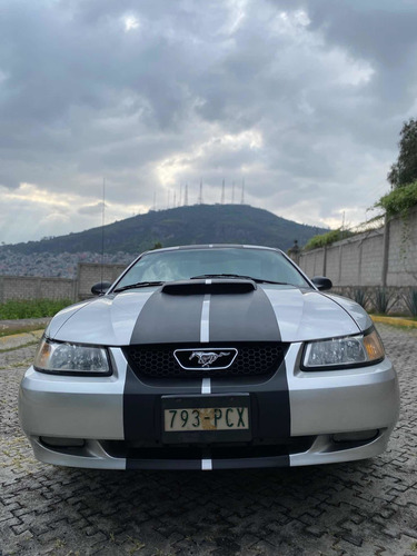Imagen 4 de 13 de Ford Mustang Gt V8 Automático