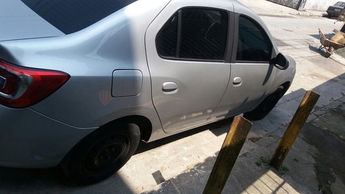 Renault Logan 2015 1.6 Expression Hi-power 4p
