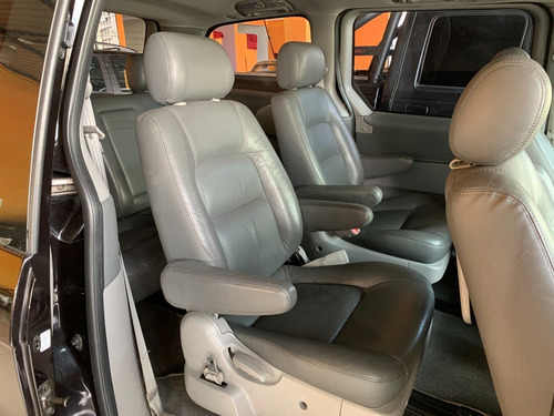 Imagem 6 de 15 de Kia Carnival Gs 2006 Gasolina