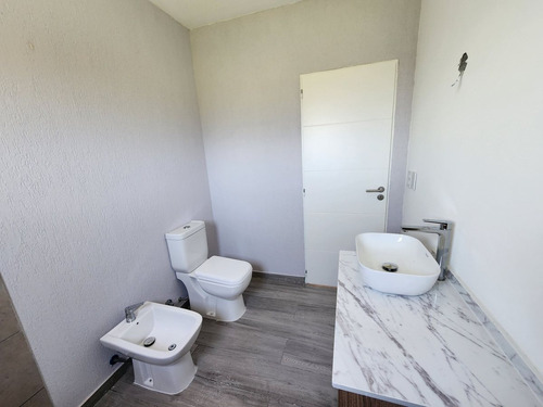 Casa 5 Ambientes En Venta Barrio San Pablo Pilar