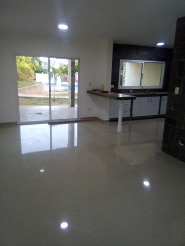 Imagen 3 de 14 de Margarita, Town House Dúplex ,conjunto Brisas De San Miguel, Maneiro