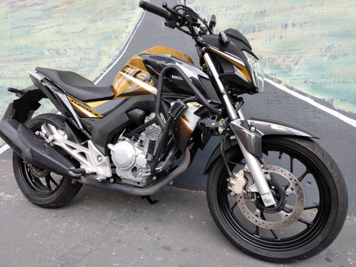 Imagem 2 de 7 de Honda Cb 250 Twister 2020