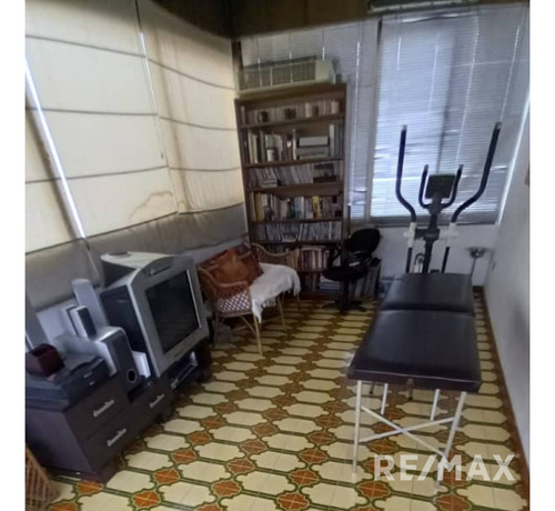 Imagen 6 de 12 de Casa En Venta Urbanización Guaicaipuro 0412-0161391