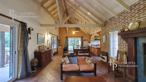 Hermosa Casa Con Amplio Lote En Maschwitz