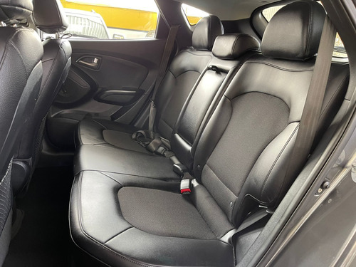 Imagem 8 de 12 de Hyundai Ix35 2.0 Gl 2wd (aut) (flex)