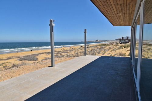 Imagen 10 de 10 de Excepcional Casa Con Amplio Terreno A Orilla De Playa