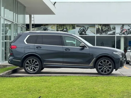 BMW X7 5p M50i V8/4.4/T Aut