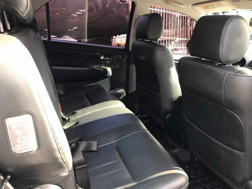 Toyota Sw4 3.0 Srv Cuero I 171cv 4x4 2013