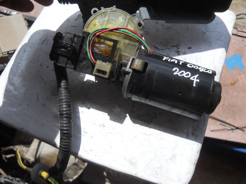 Imagen 3 de 3 de Vendo Motor De Limipiaparabrisas De Fiat Doblo Año 2004