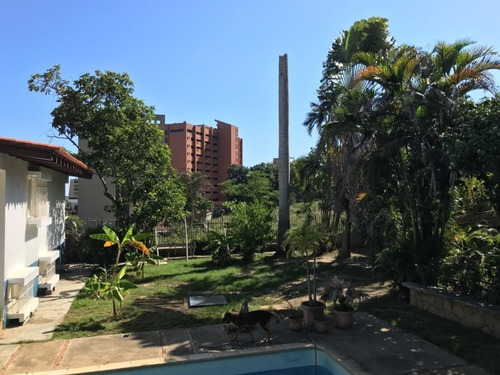 Imagen 11 de 12 de Se Vende Casa 1000m² 11h/8b+/4p Caraballeda - La Guaira
