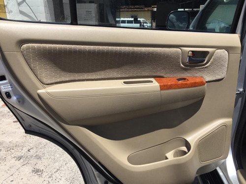 Imagen 8 de 14 de Toyota Fortuner
