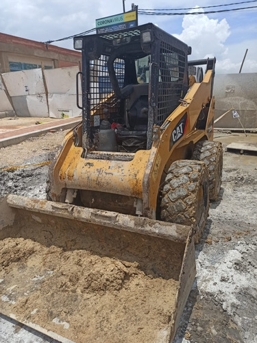 Imagen 2 de 6 de Alquiler De Maquinaria Pesada