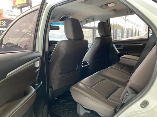Imagem 12 de 13 de Hilux Sw4 Srx 4x4 2.8 Tdi 16v Dies. Aut.