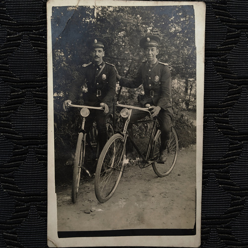 Fotografia Antigua Policias En Bicicleta C1930