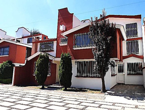 Casa En Venta En San Francisco Coaxusco, Metepec