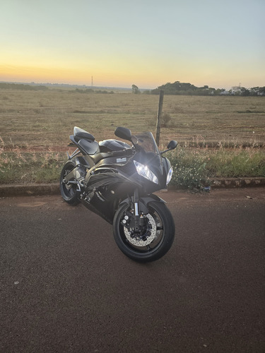 Moto Em Excelente Estado De Conservação, Pneus Novos,.