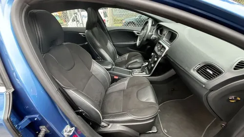 Volvo V40 T4 DRIVE-E R DESIGN HB SEC 2,0