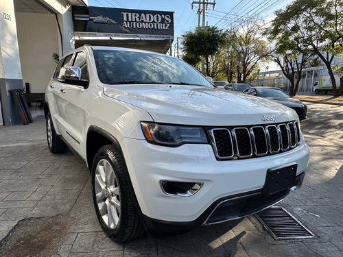 Jeep Grand Cherokee 5.7 Limited Lujo 4x4 At