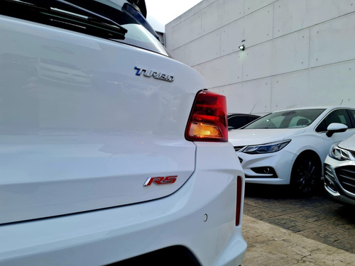 Imagen 14 de 25 de Nuevo Chevrolet Onix Rs 2023 1.0 Tur Color Manual 0km Smar6