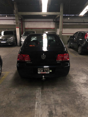 Volkswagen Bora 1.8 Highline T 180cv Cuero 2014