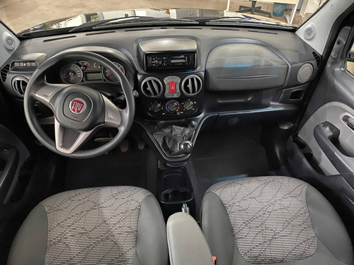 Imagem 8 de 9 de Fiat Doblò 1.8 Mpi Essence 7l 16v Flex 4p Manual