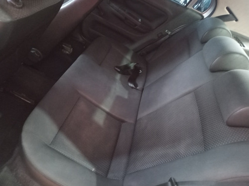 Imagem 12 de 12 de Volkswagen Voyage 2015 1.6 Msi Comfortline Total Flex 4p