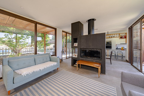 Parcela 5.075 Mt- Casa 203 Mt Construidos 4h 4b Quincho, Pis