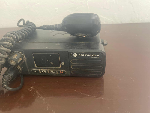 Radio Motorola Dgm8000