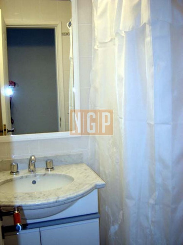 Apartamento En Mansa, 2 Dormitorios - Ref: 1637