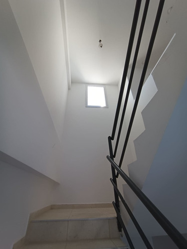 Imagen 14 de 20 de Nueva Cordoba , Duplex En Venta, Dos Balcones Terraza ,lavadero, Frente.