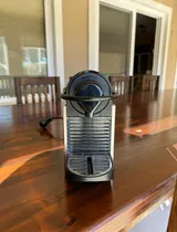 Comprar Cafetera Nespresso Inissia D40 + Cápsulas Color Negro