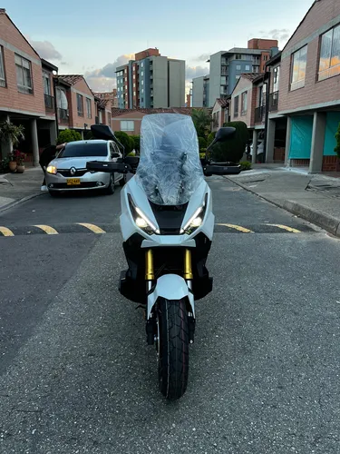 Honda Axadv