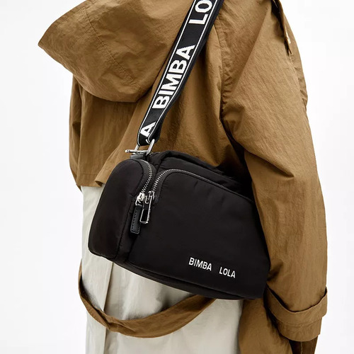 Bolso De Hombro Popular De Binba Y Lola Negro Lisa Níquel Negro