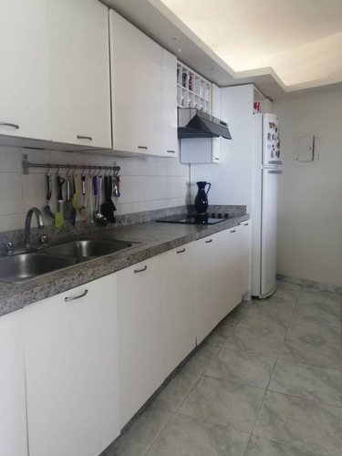 Bello Apartamento Con Vista Mar. Playa Moreno.