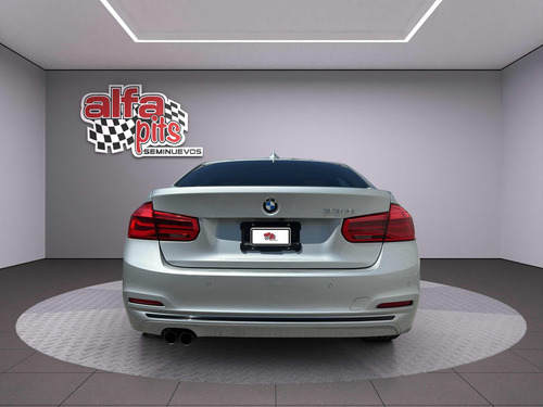 BMW Serie 3 2.0 330ia Sport Line At