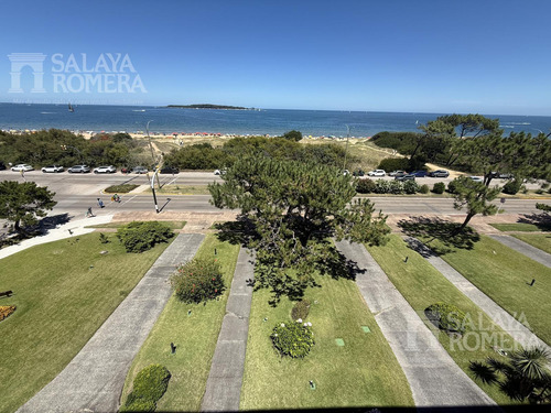 Departamento En Playa Mansa