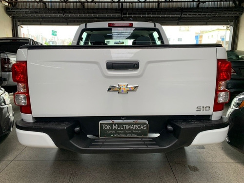 Imagem 5 de 15 de Chevrolet S10 2015 2.4 Ls Cab. Dupla 4x2 Flex 4p