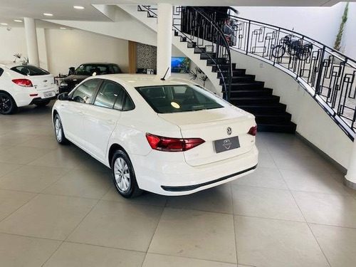 Imagem 3 de 13 de Volkswagen Virtus 1.6 Msi Total Flex Manual