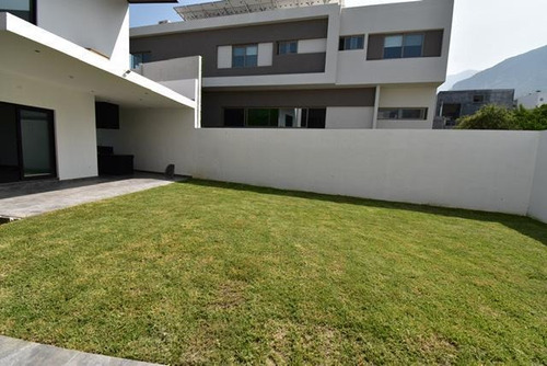 Imagen 14 de 30 de Casa En Venta En Rincón De Los Arroyos En Sierra Alta - Zona Carretera Nacional (ljgc-aah)