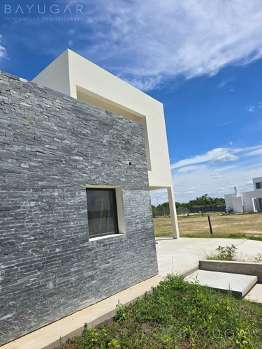 Venta Casa A Estrenar- Santa Ana- Villanueva- Tigre.