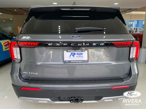 Ford Explorer Active
