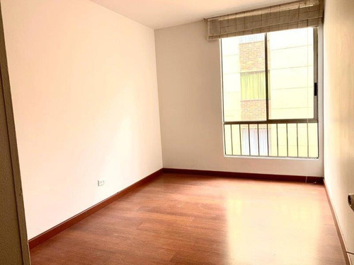 Apartamento En Arriendo En Mazurén, Bogotá