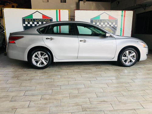 Imagen 3 de 15 de Nissan Altima