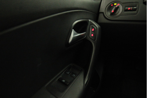 Volkswagen Vento 2.0 Confortline Mt