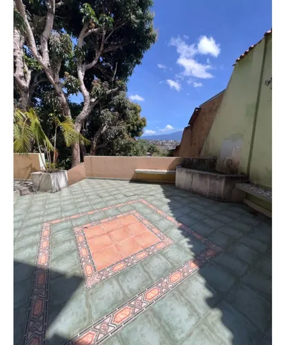Se Alquila Casa En La Trinidad