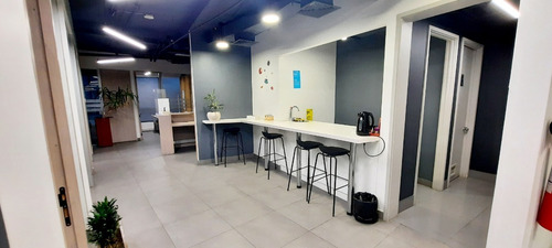 Imagen 23 de 29 de Atencion 6 Privados + 30 Islas De Trabajo - Amobladas 250m2