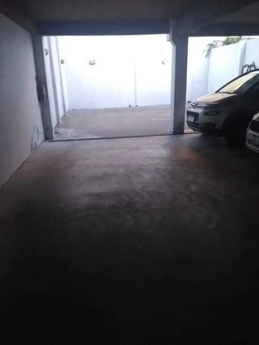 Imagen 3 de 5 de Cochera Cubierta En Venta Ubicado En Lanús Este