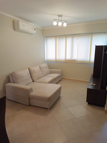 Mariana Castillo Alquila Apartamento En Res Estratósfera, Valle Blanco - Ina-711